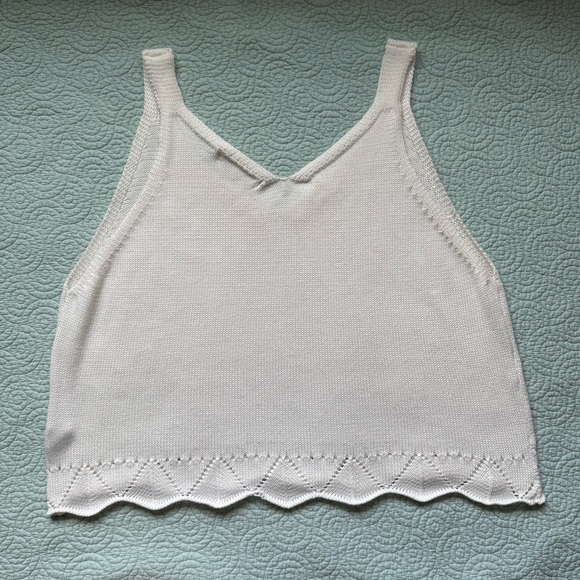 Wallflower White knit Crop Tank Top plus size 1x 100% polyester - Picture 10 of 10